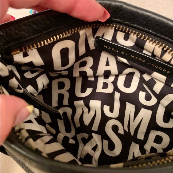 Marc by Marc Jacobs Crossbody - Picture 7 of 9